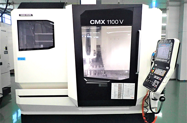 3軸マシニングセンタ CMX1100V