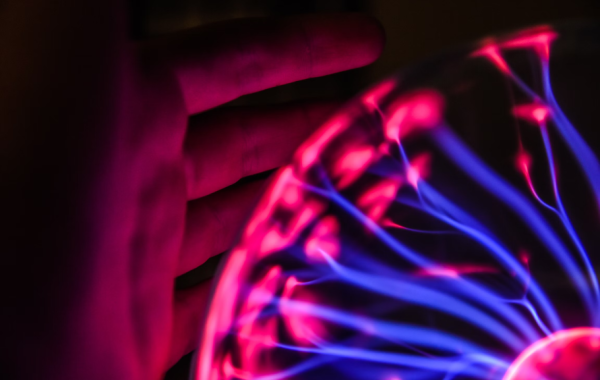 核融合発電：精密加工による技術革新への貢献